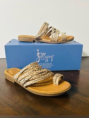 Jellypop Beige Speckled Multi‑Strap Slide Sandals 7M